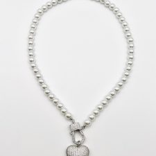 Colar pérolas e coração SJ