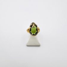 Anel Sentimento em Prata Dourada com Quartzo Verde EC